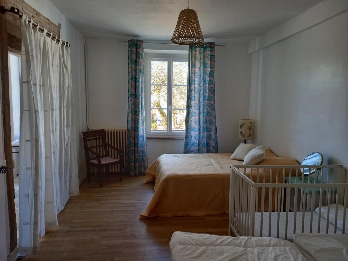 Maison Violette En Berry Aigurande ภายนอก รูปภาพ